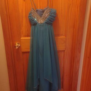 Women formal gown size 8